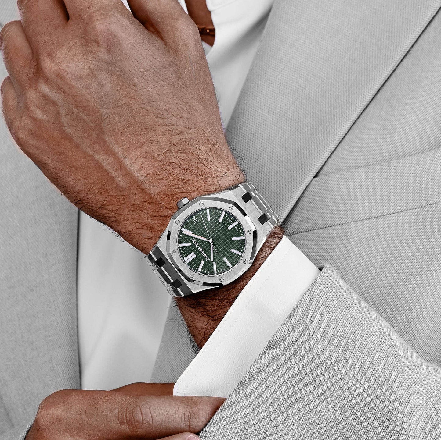 Audemars Piguet Royal Oak 15510ST.OO.1320ST.09 Stainless Steel Green Dial