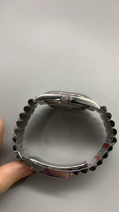 Rolex Datejust 41 126300 Stainless Steel Black Dial Jubilee