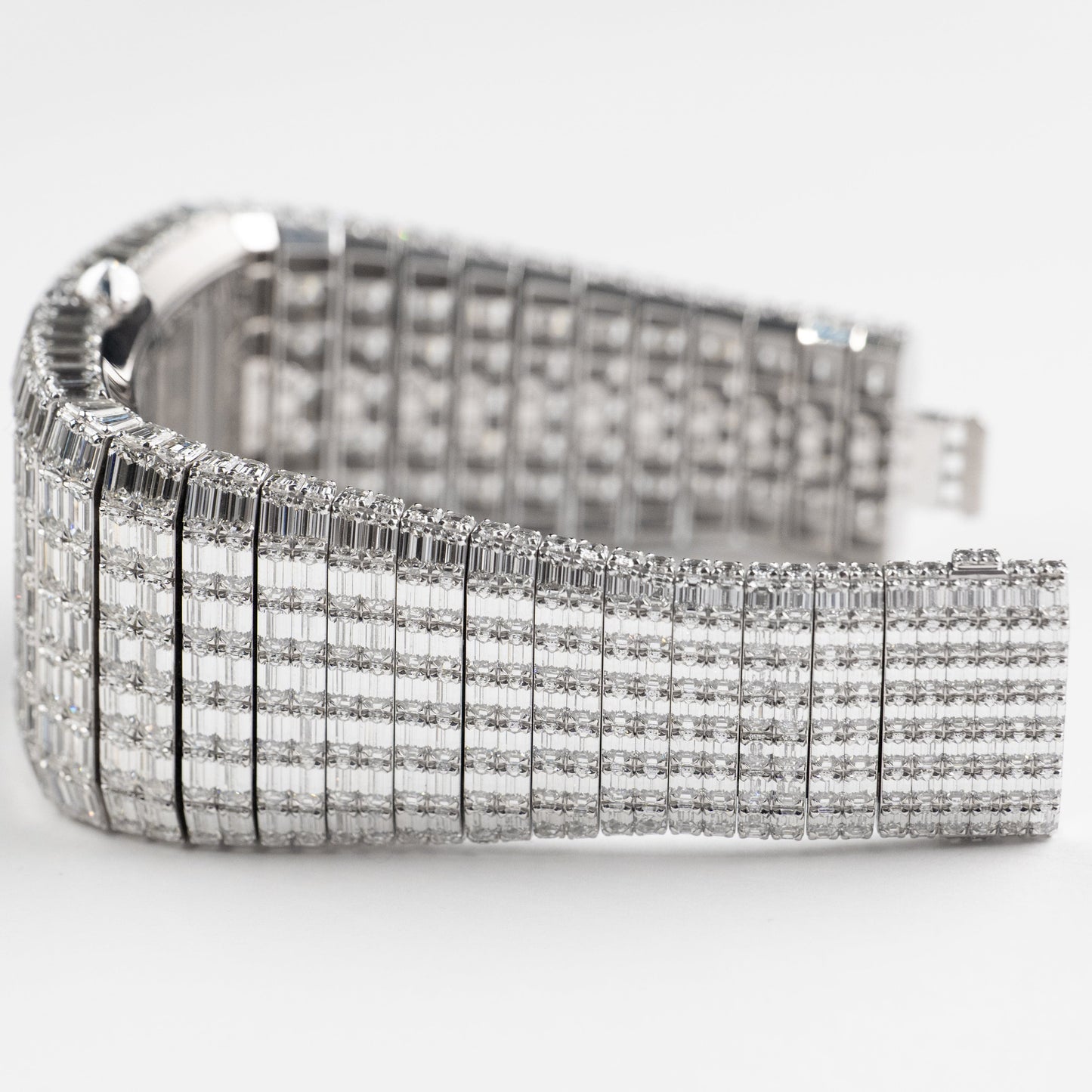 Jacob & Co. Billionaire III BL115.30.BD.AA.A30BD Tourbillon White Gold Diamond-Set Limited Edition of 18