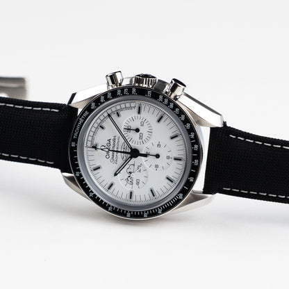 Omega Speedmaster 311.32.42.30.04.003 Silver Snoopy Apollo XIII 45th Anniversary Edition Stainless Steel White Dial Limited Edition of 1970 (2015)