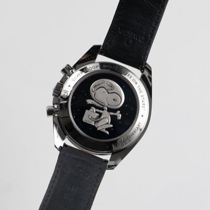 Omega Speedmaster 311.32.42.30.04.003 Silver Snoopy Apollo XIII 45th Anniversary Edition Stainless Steel White Dial Limited Edition of 1970 (2015)
