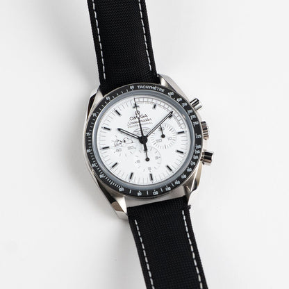Omega Speedmaster 311.32.42.30.04.003 Silver Snoopy Apollo XIII 45th Anniversary Edition Stainless Steel White Dial Limited Edition of 1970 (2015)