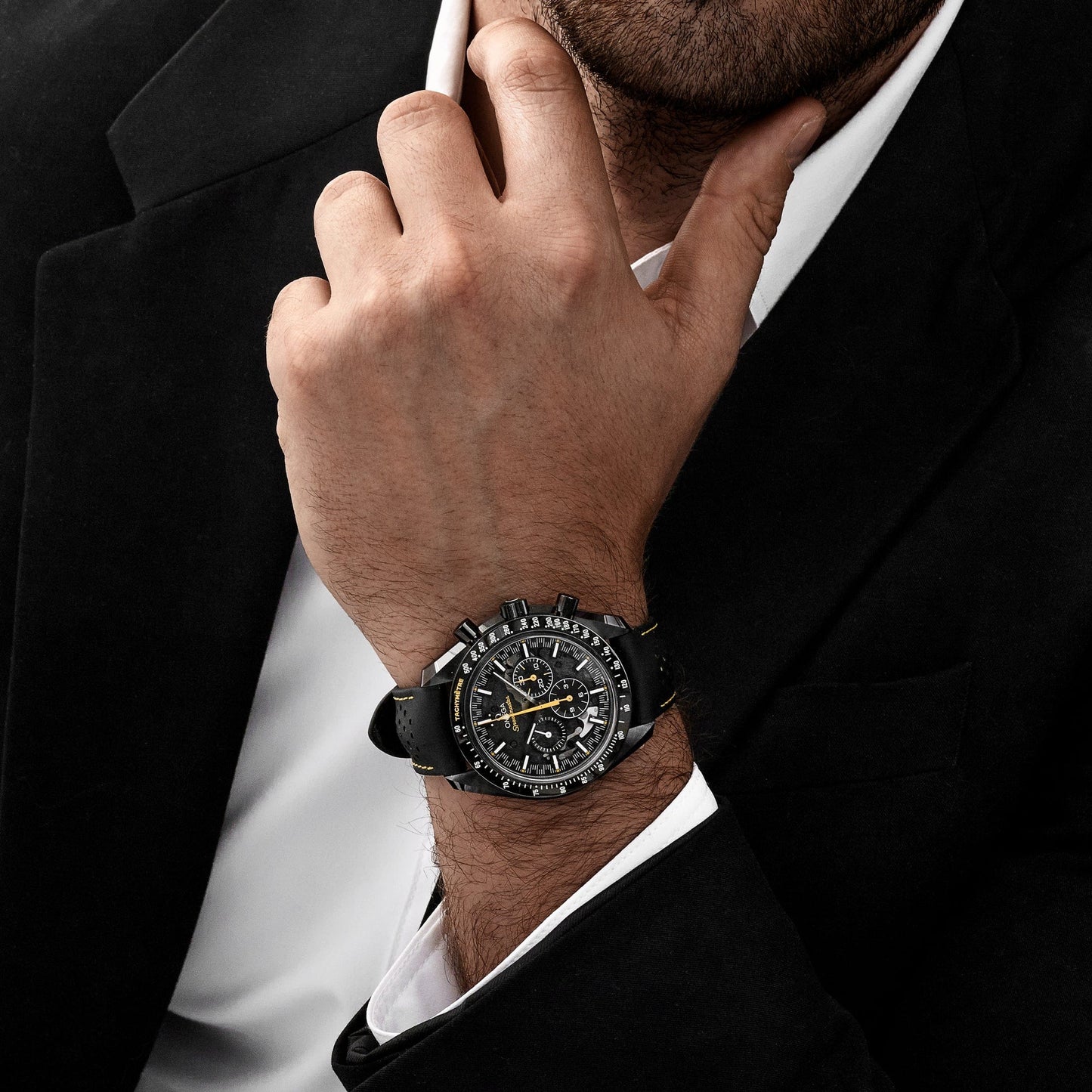 Omega Speedmaster 311.92.44.30.01.001 Dark Side of the Moon Apollo 8 Edition Black Ceramic Black Dial (2021)