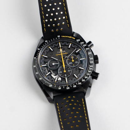 Omega Speedmaster 311.92.44.30.01.001 Dark Side of the Moon Apollo 8 Edition Black Ceramic Black Dial (2021)