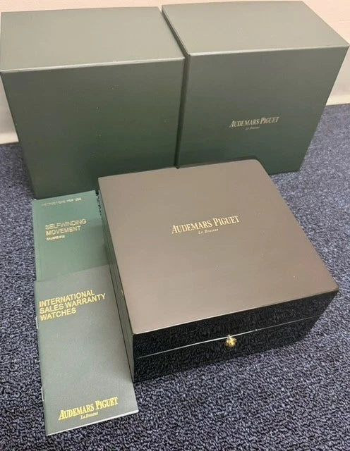 Audemars Piguet Watch Box & Pappers
